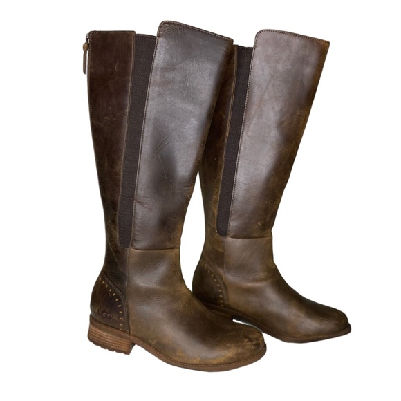 SOLD- UGG DISTRESSED BOOTS SIZE 10M US - Picture 2 of 7